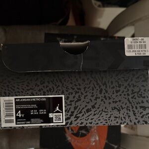 Jordan Kids Sneakers in Black and Gray